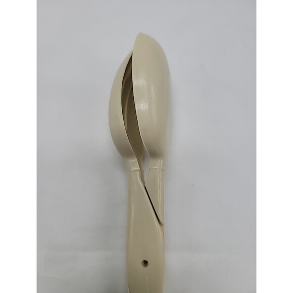 Mid Century Salad Tongs Hard Plastic Beige Color 11”  Hong Kong - Picture 9 of 16